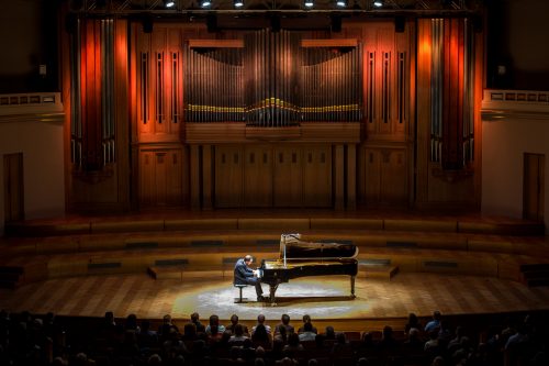 Classical Music Concert Tickets – A magnificent gift for piano lovers