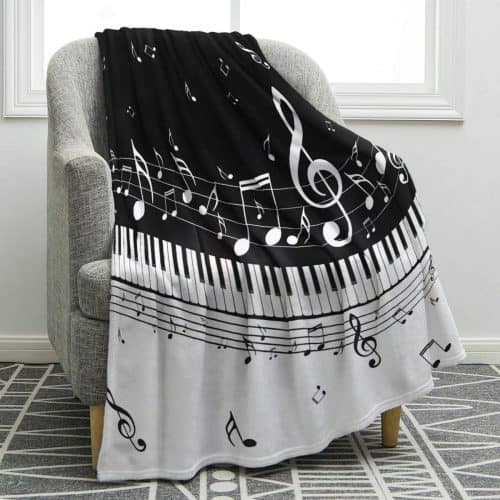 Piano Blanket – A cozy gift for keyboard players
