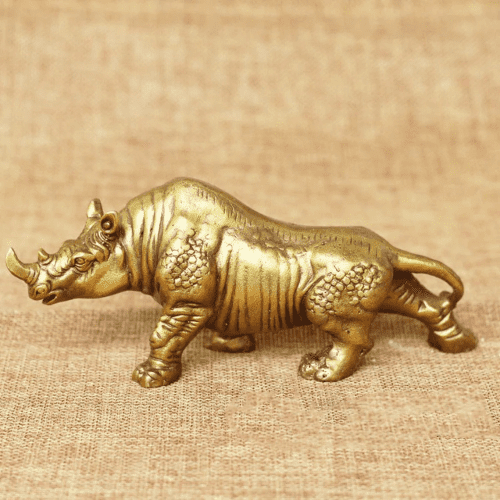 Statues – Decorative rhino presents