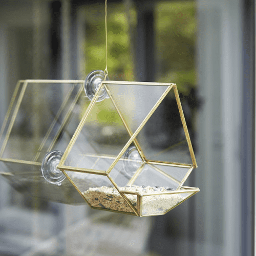 Feeder – Gift ideas that start with F for nature lovers
