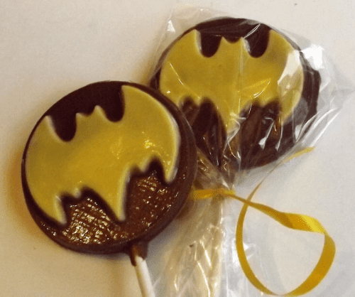 Chocolate Lollipops – Batman gift for those with a sweet tooth