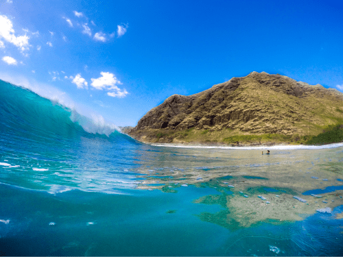 Seaside Stay in Oahu – Luxury gifts for surfers