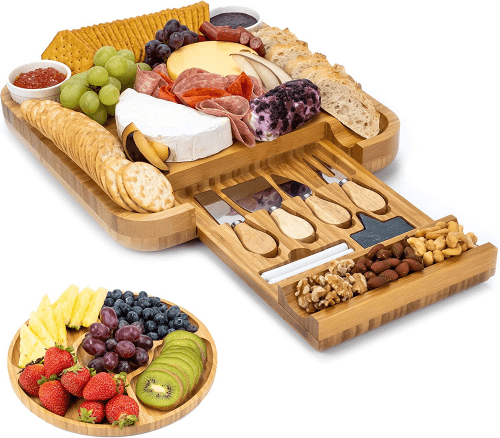 Charcuterie Board – Traditional new neighbor gifts for entertaining