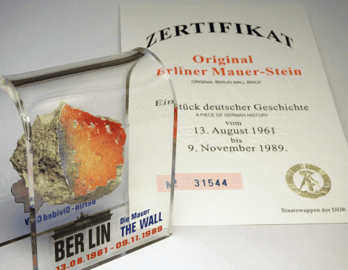 Piece of the Berlin Wall – Memorable gift for air force cadets